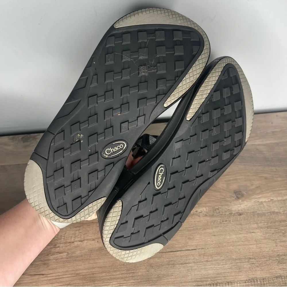 Men’s Chaco canyon sport sandals black‎ gray men’s size 9
